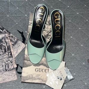 Brand new. I will not wear them.